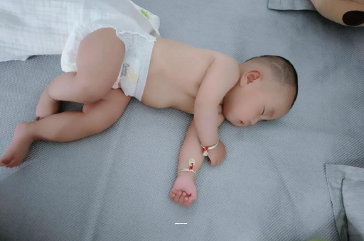 甘孜宝宝高烧怎么处理